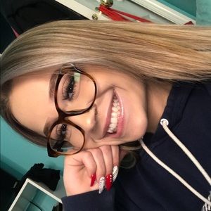 Meet your Posher, Sam